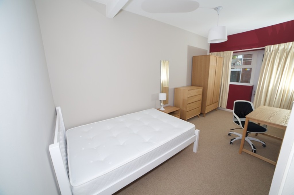 6 bed house to rent in May Street  - Property Image 8
