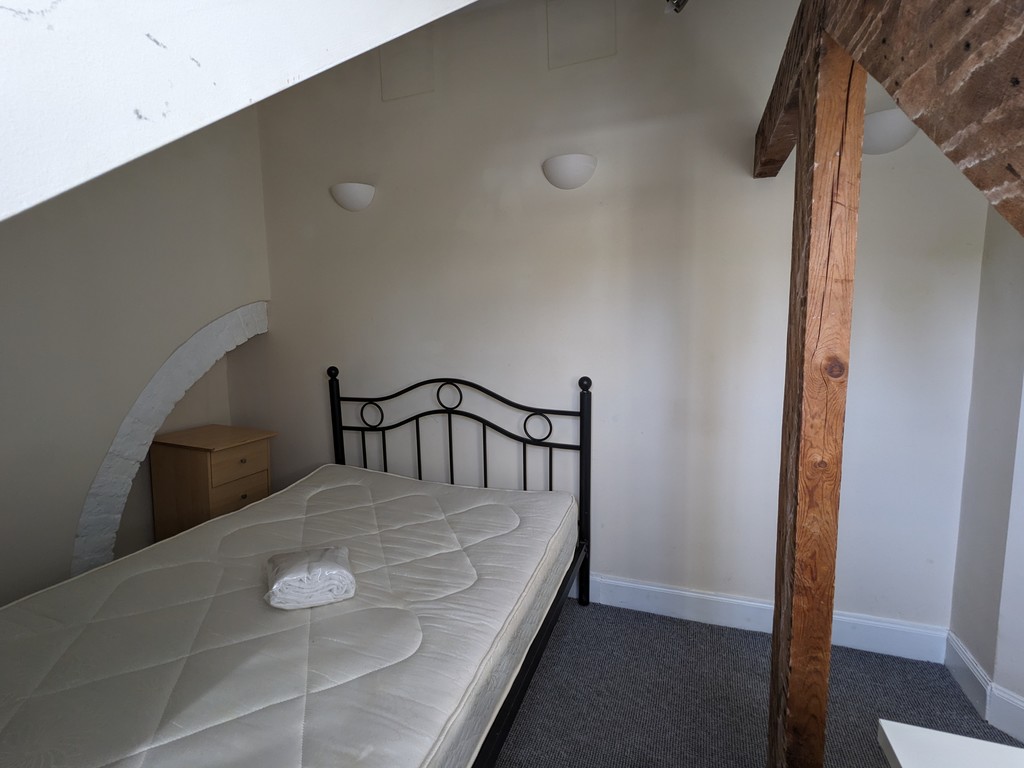 6 bed house to rent in St James Terrace  - Property Image 11