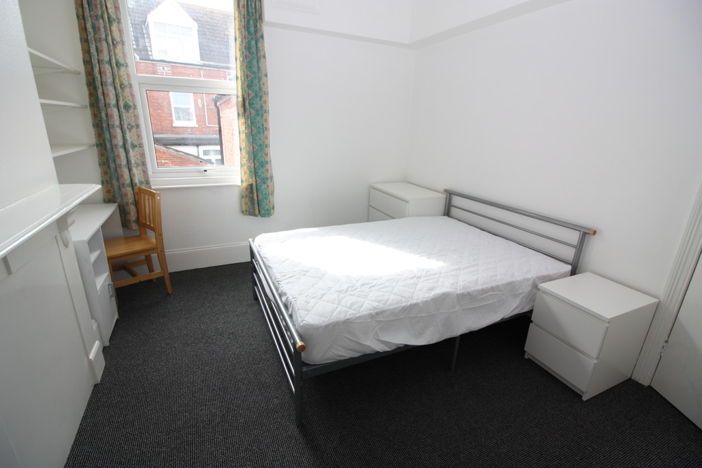 7 bed house to rent in Mount Pleasant Road  - Property Image 6