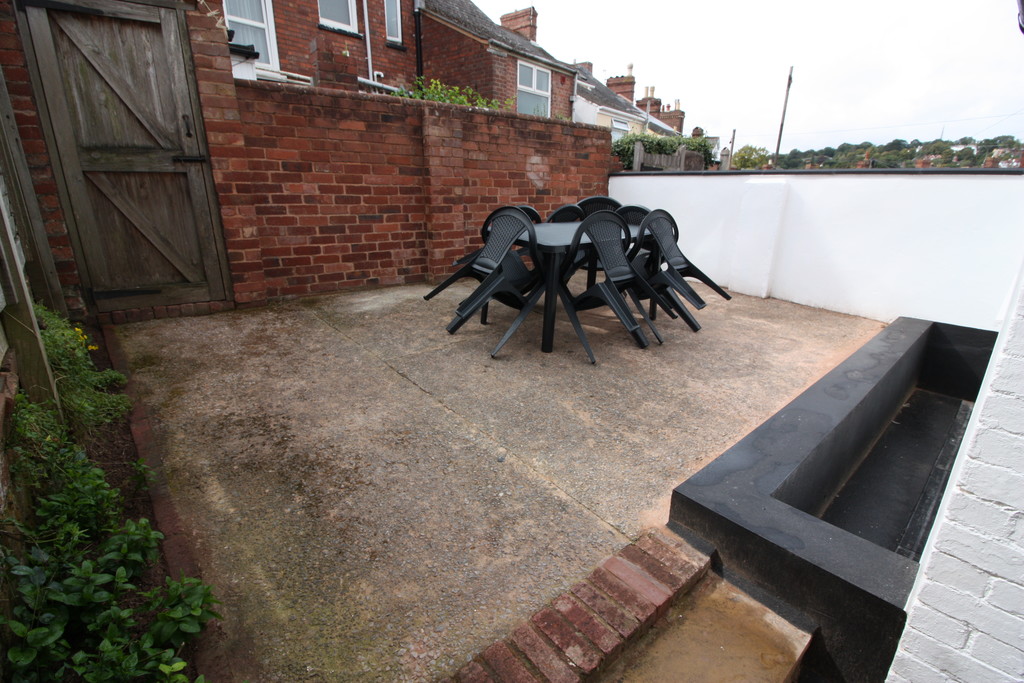 7 bed house to rent in Mount Pleasant Road  - Property Image 10