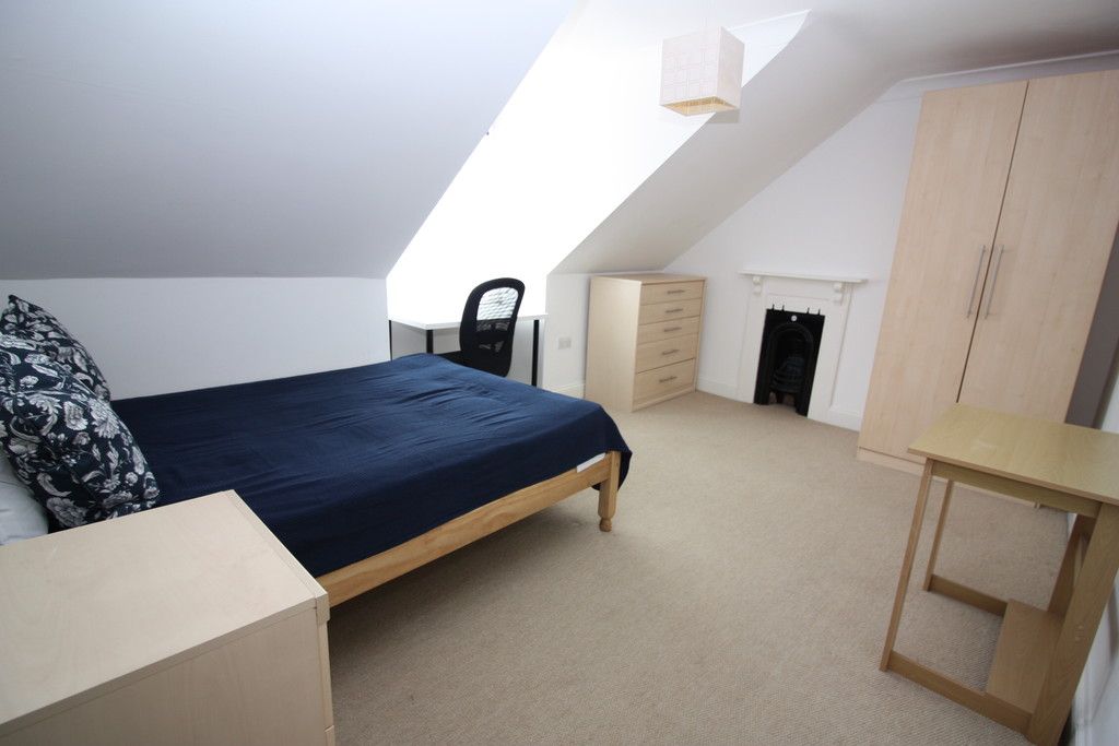 5 bed house to rent in Portland Street  - Property Image 10