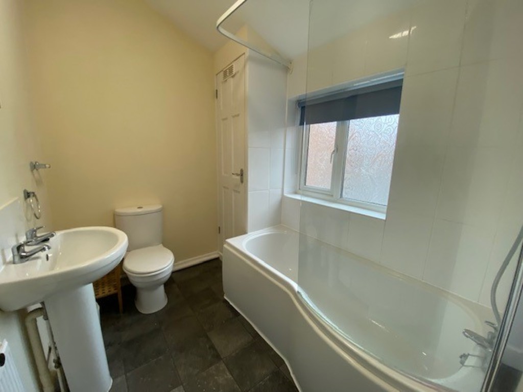 2 bed house to rent in Bridge Cottages, Well Street  - Property Image 6