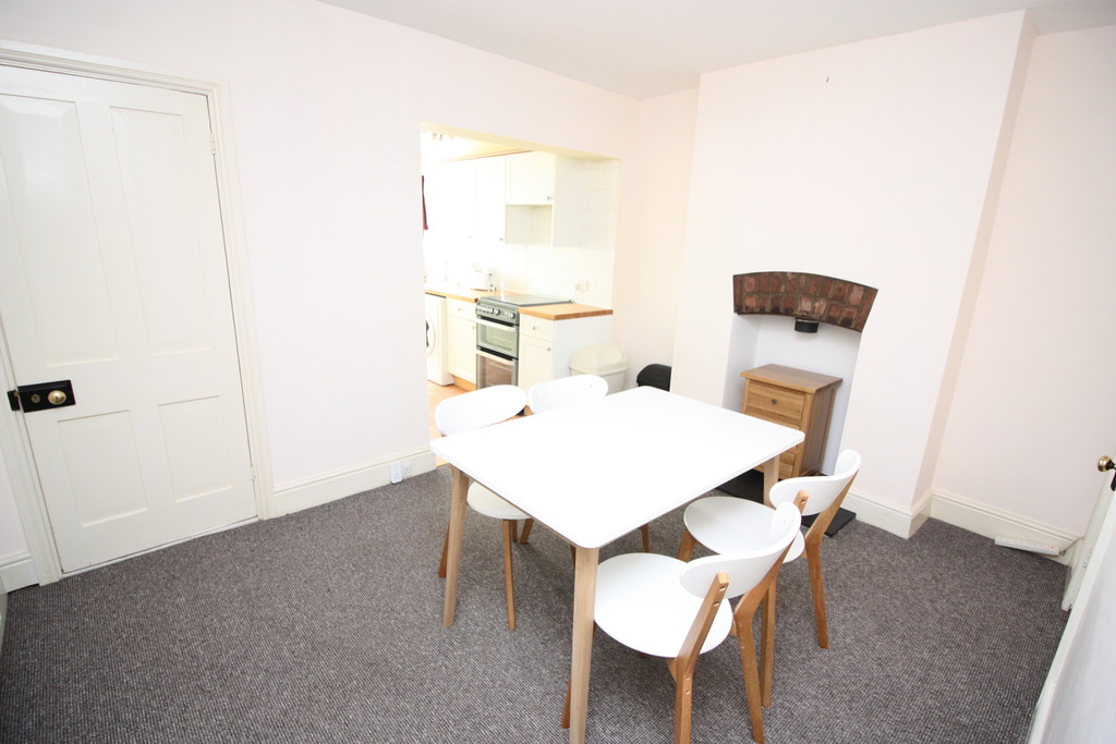 2 bed house to rent in Rosewood Terrace  - Property Image 2
