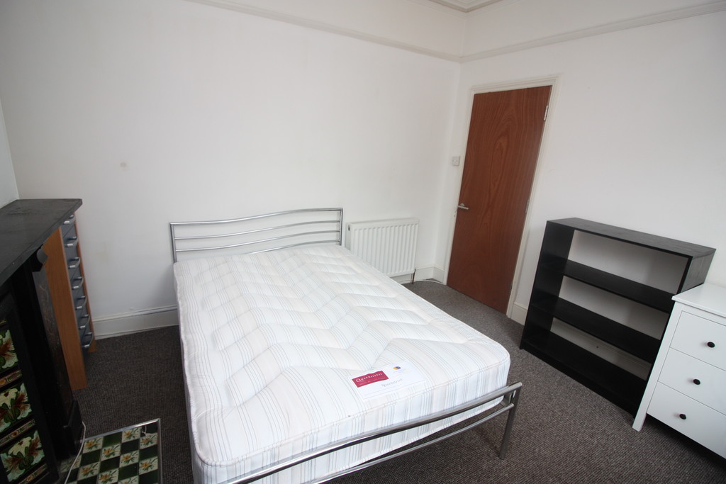 6 bed house to rent in Kings Road, Exeter 8