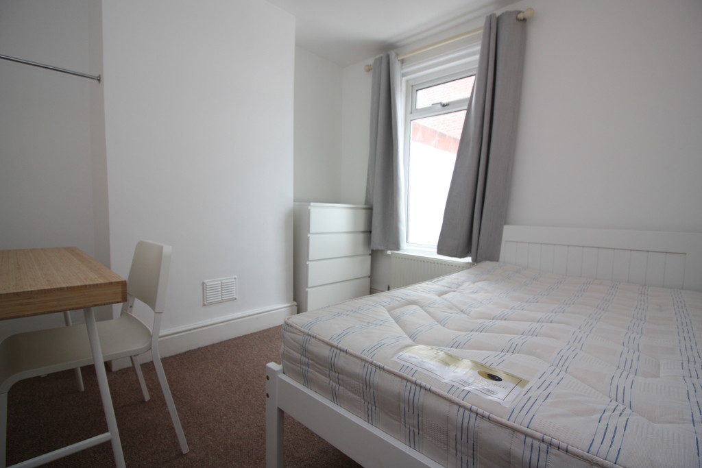2 bed house to rent in Hoopern Street 7