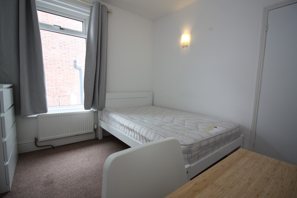 2 bed house to rent in Hoopern Street 8