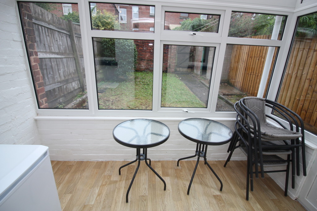 4 bed house to rent in Manston Road 17