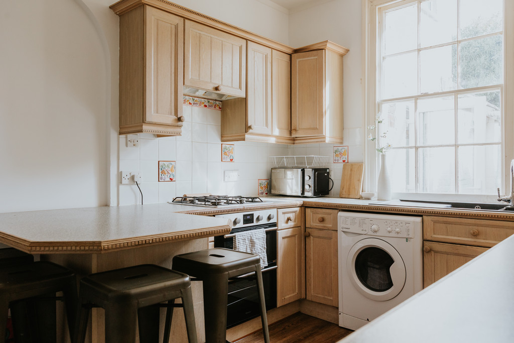 6 bed house to rent in Alexandra Terrace, Exeter  - Property Image 2