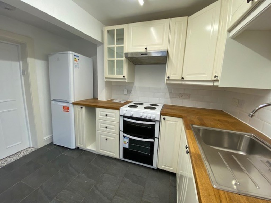 4 bed house to rent in Old Park Road, Exeter 5