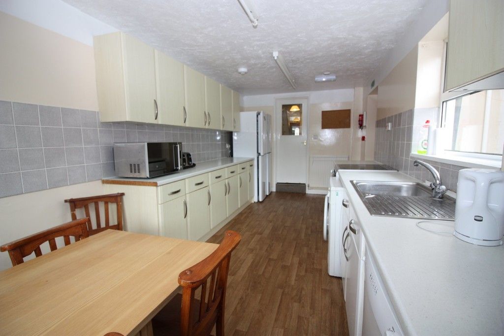 7 bed house to rent in Homefield Road 1