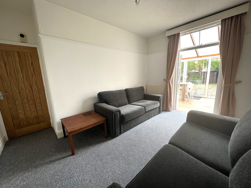 5 bed house to rent in Elmside, Exeter  - Property Image 2
