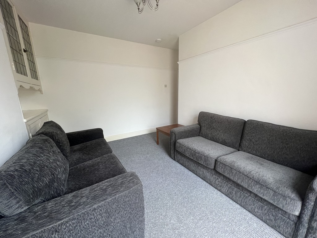 5 bed house to rent in Elmside, Exeter  - Property Image 3