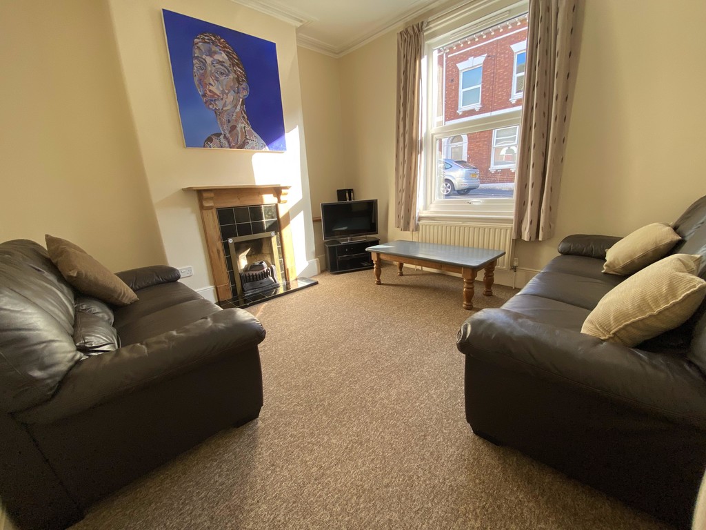 6 bed house to rent in Victoria Street, Exeter, EX4