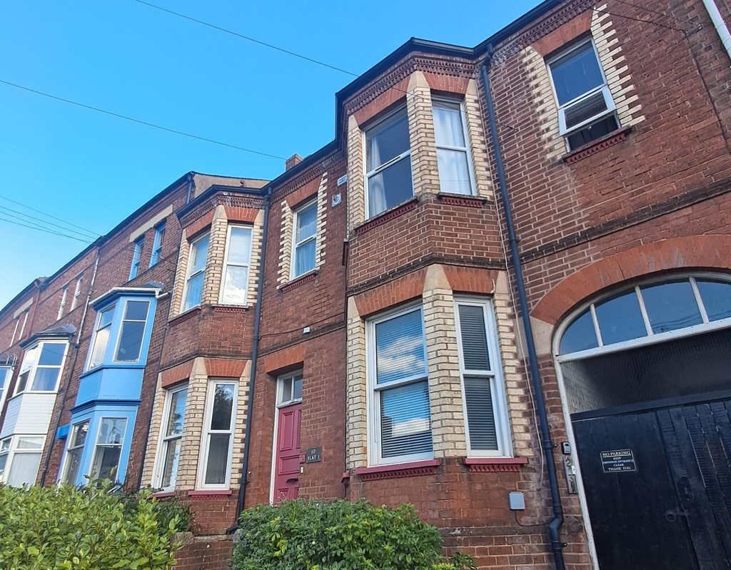 2 bed flat to rent in Old Tiverton Road, EX4