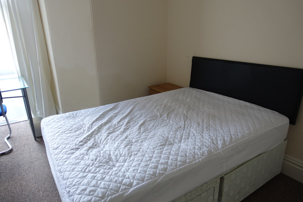 1 bed house to rent in Cowley Bridge Road 9