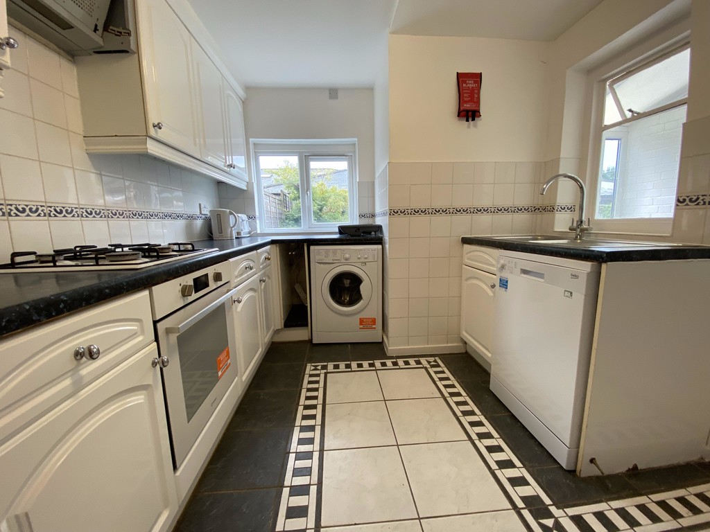 4 bed house to rent in Mansfield Road, Exeter  - Property Image 3