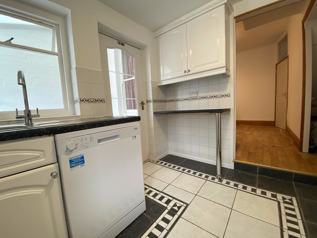 4 bed house to rent in Mansfield Road, Exeter  - Property Image 5