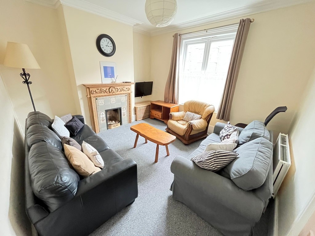 6 bed house to rent in Culverland Road , Exeter  - Property Image 2