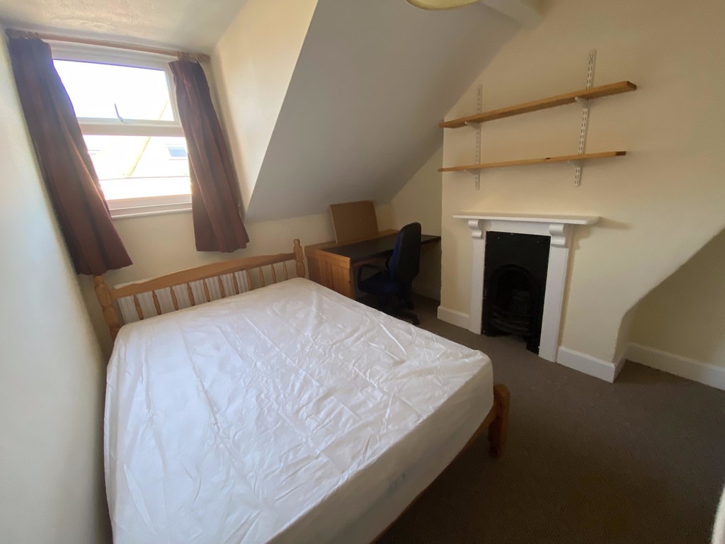 5 bed house to rent in Victoria Street, Exeter 6