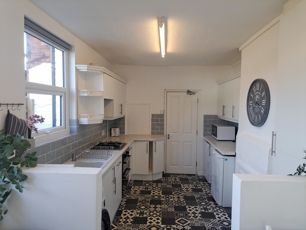 6 bed house to rent 2