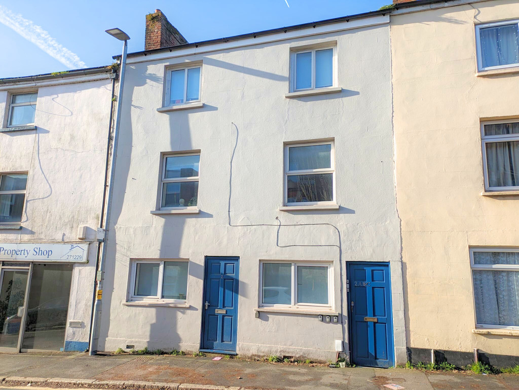2 bed flat to rent in Mount Pleasant Road Ground Floor Flat, Exeter 1