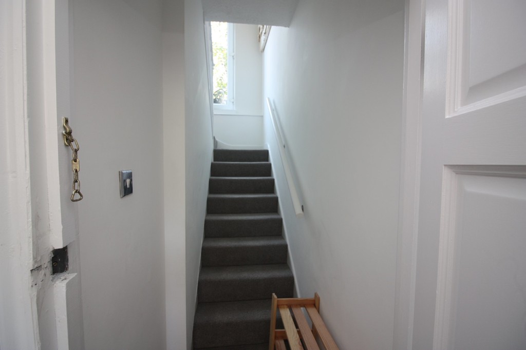 2 bed flat to rent in St James Terrace, Exeter  - Property Image 4