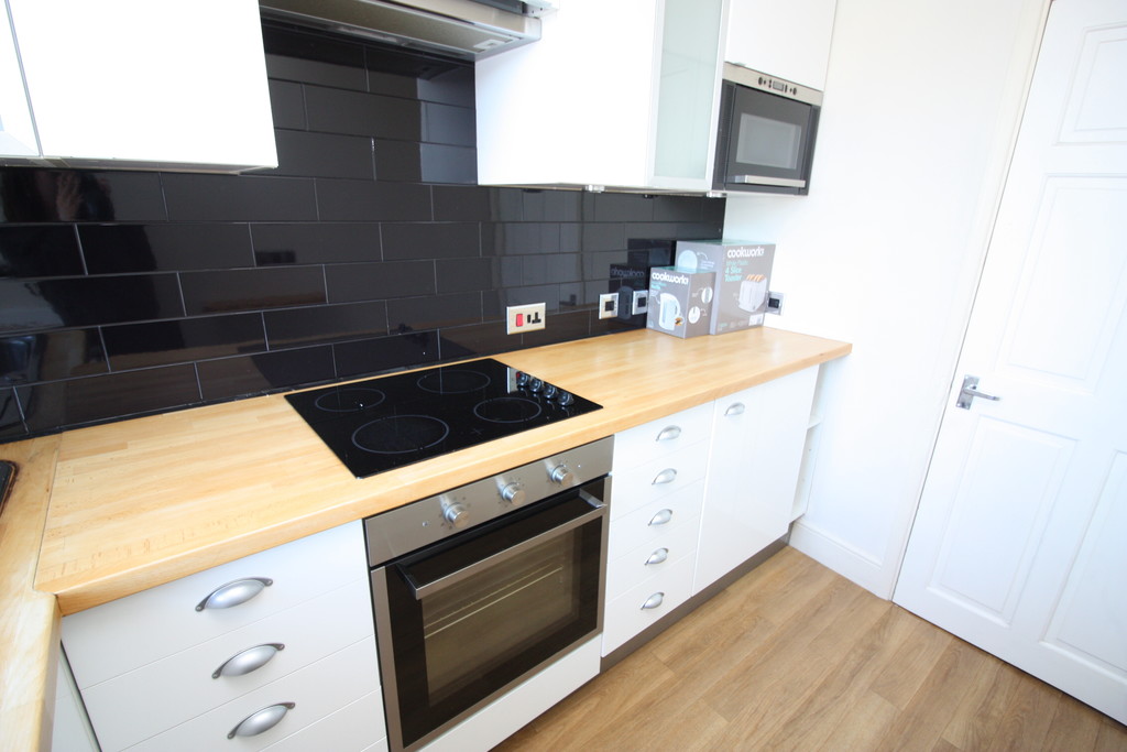 2 bed flat to rent in Old Tiverton Road, Exeter  - Property Image 5