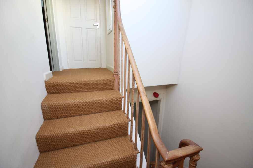 2 bed flat to rent in Old Tiverton Road, Exeter  - Property Image 8