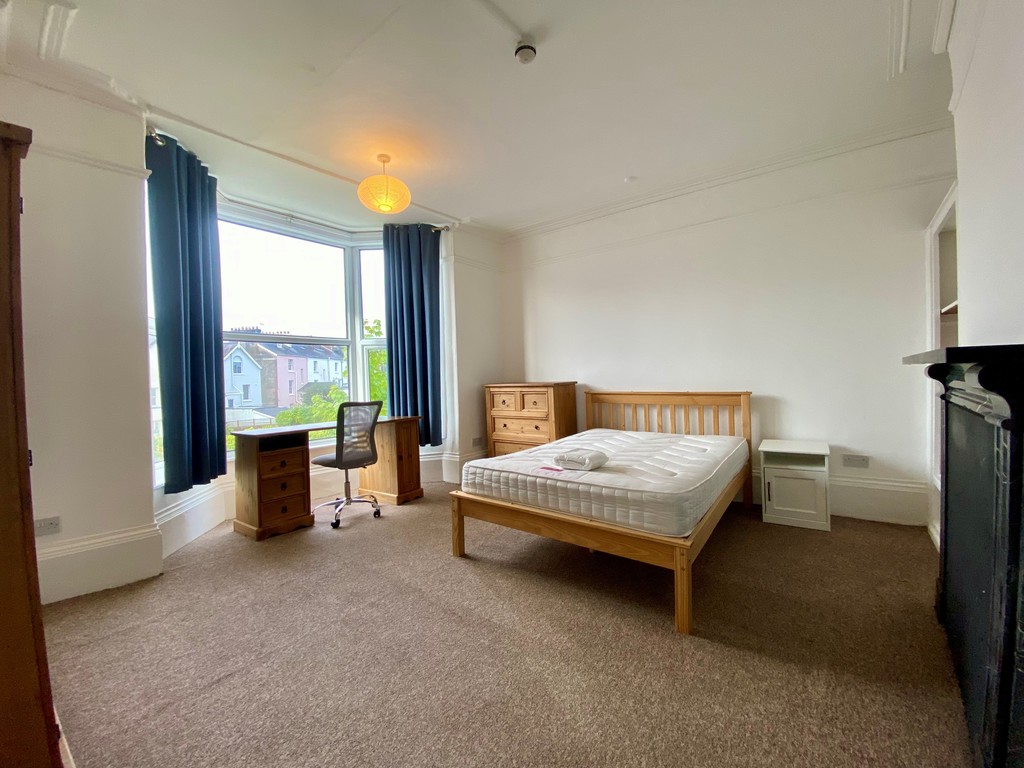 7 bed house to rent in New North Road  - Property Image 13