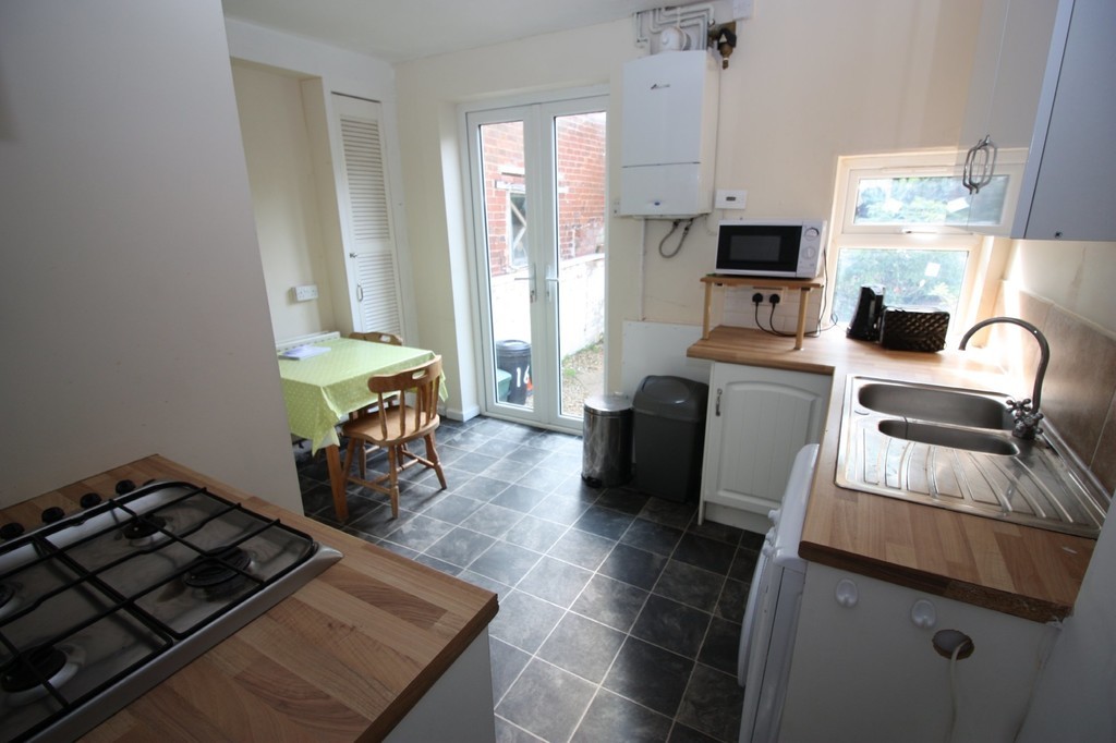 2 bed house for sale in St James, Exeter 3