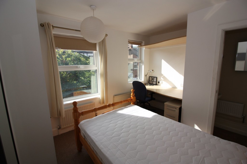 2 bed house for sale in St James, Exeter 4