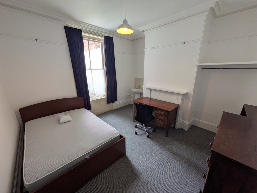 7 bed house to rent in Richmond Road, Exeter 11