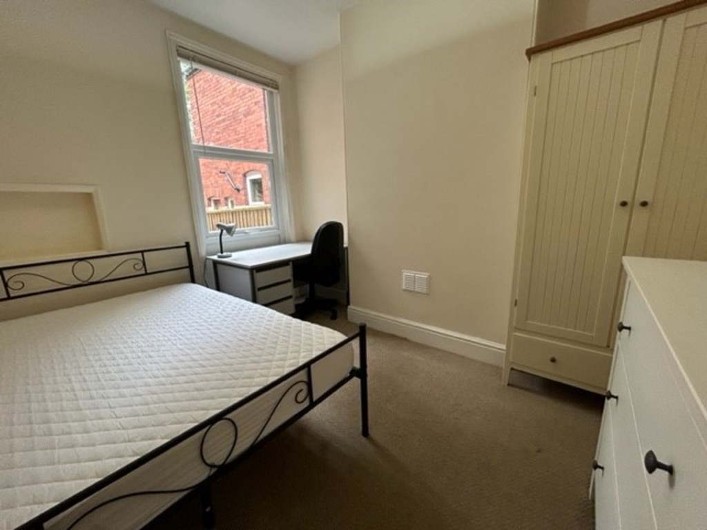 4 bed house to rent in Monks Road, Exeter 11