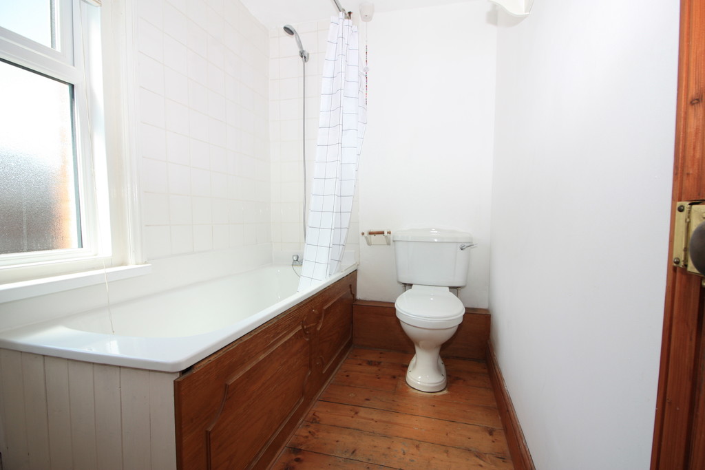 4 bed house for sale in Rosebery Road, Mount Pleasant, Exeter 7