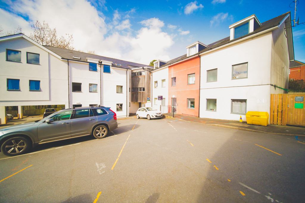 3 bed flat for sale in Hoopern Street, St James, Exeter  - Property Image 9