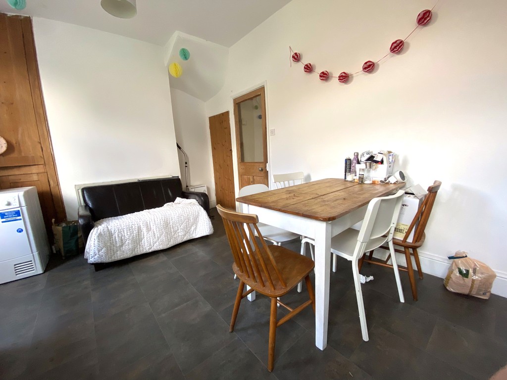 3 bed house to rent in Mansfield Road, Exeter 3