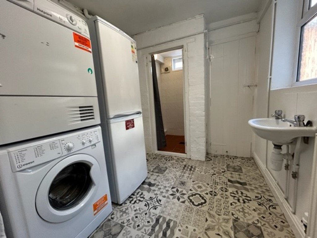 7 bed house for sale in Woodbine Terrace, St James, Exeter  - Property Image 7