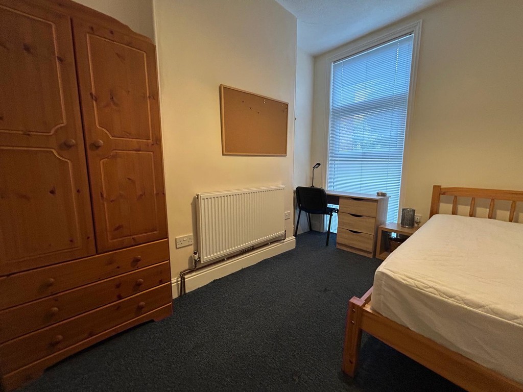 5 bed house to rent in Priory Road, Exeter 11