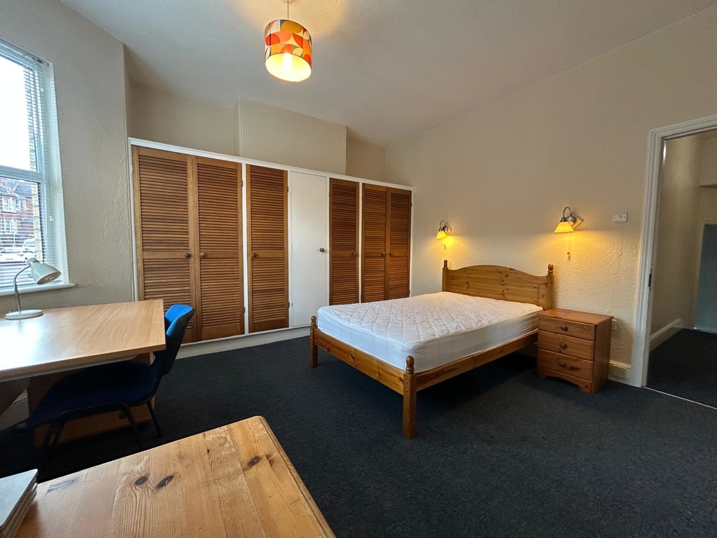 5 bed house to rent in Priory Road, Exeter  - Property Image 13