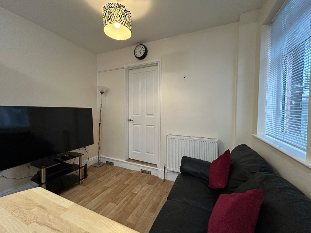 5 bed house to rent in Priory Road, Exeter  - Property Image 5