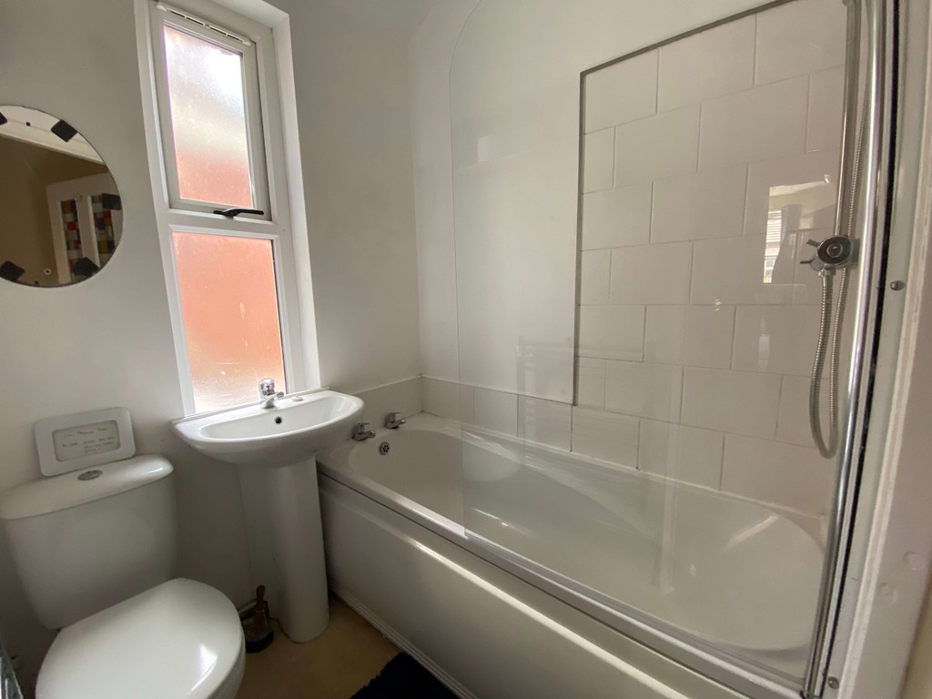 4 bed house for sale in Manston Road, Mount Pleasant  - Property Image 9
