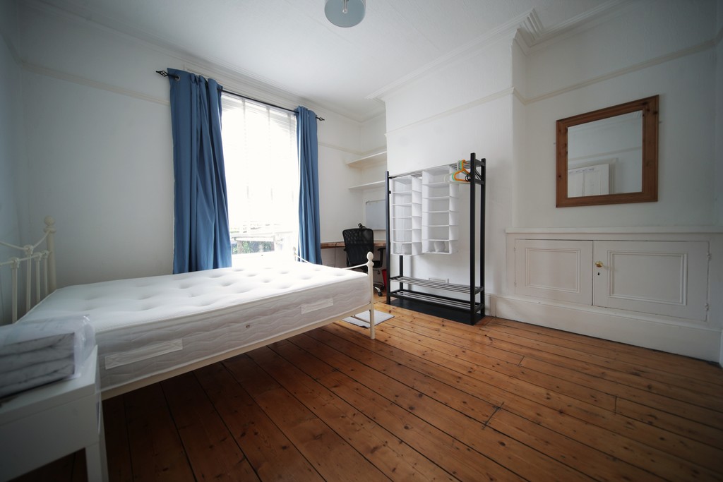 5 bed house for sale in Oxford Road, St James, Exeter  - Property Image 2