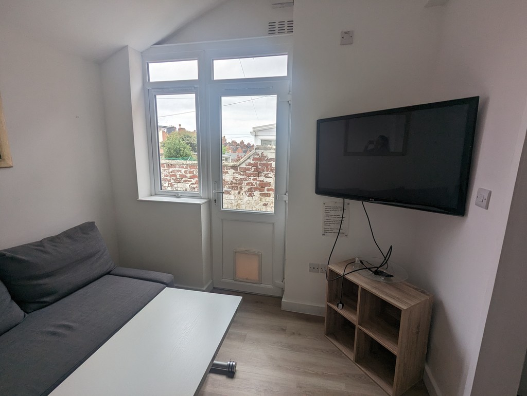 5 bed house to rent in Pinhoe Road, Exeter 5
