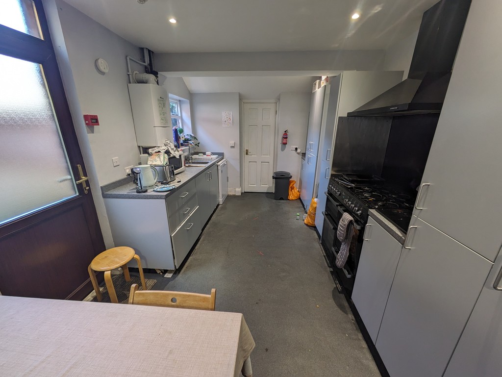 7 bed house to rent in 7 Leighton Terrace, Exeter  - Property Image 4