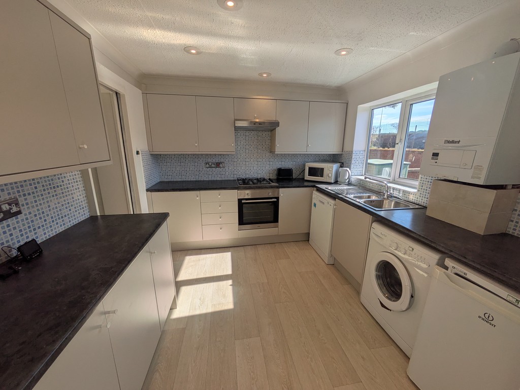 4 bed house to rent in King Edward Street, Exeter 3