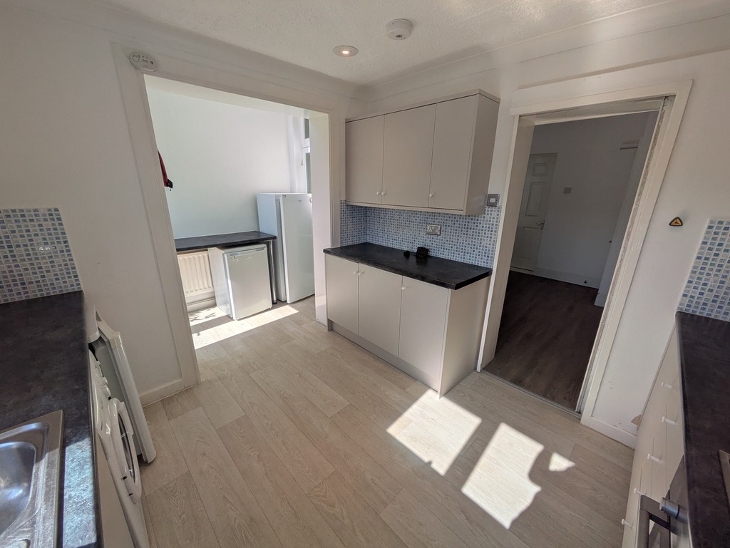 4 bed house to rent in King Edward Street, Exeter  - Property Image 4