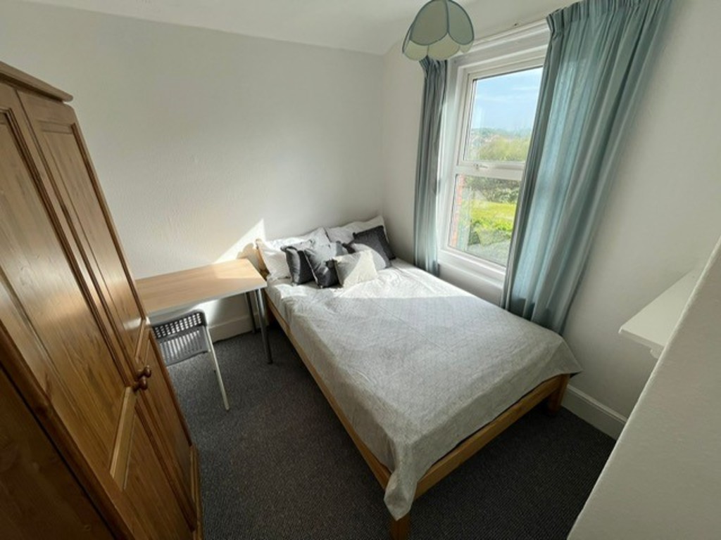 1 bed house to rent  - Property Image 8