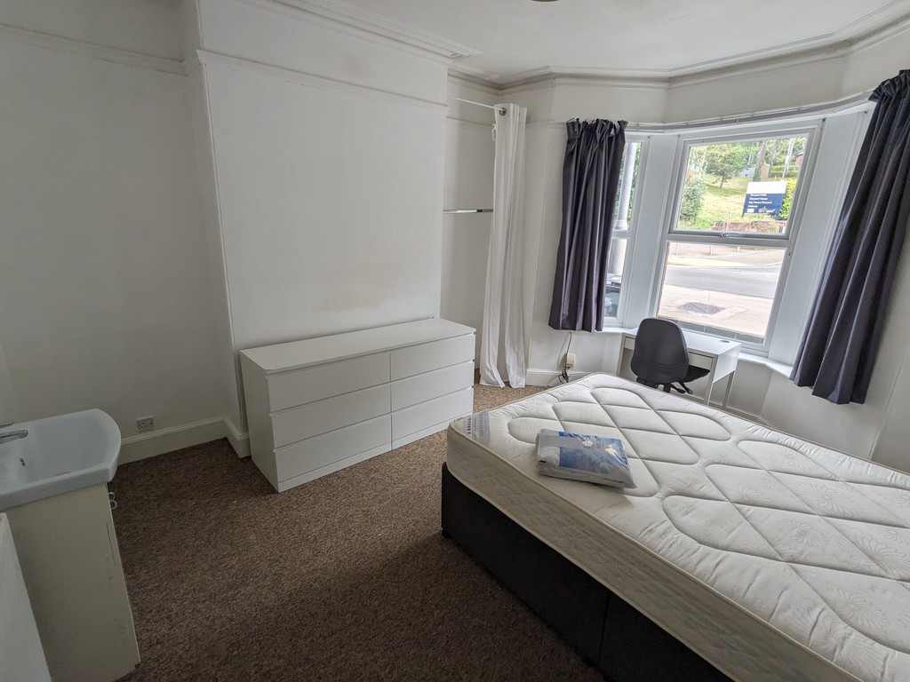 1 bed house to rent  - Property Image 6