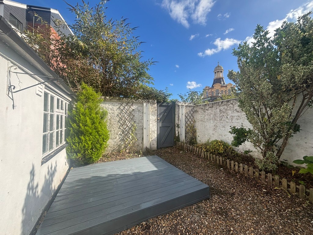 2 bed flat to rent in Oxford Road, Exeter  - Property Image 11