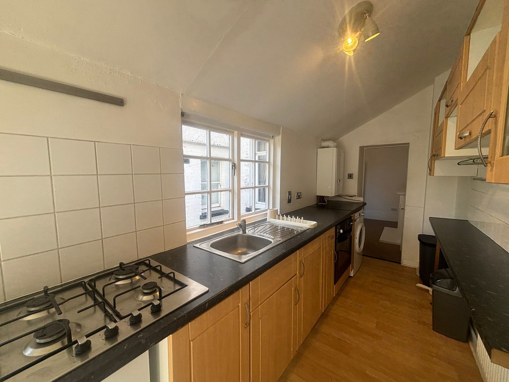2 bed flat to rent in Oxford Road, Exeter  - Property Image 4